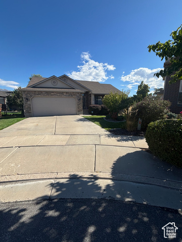 Photo 2 for MLS #2116768 at 1548 E 925 South