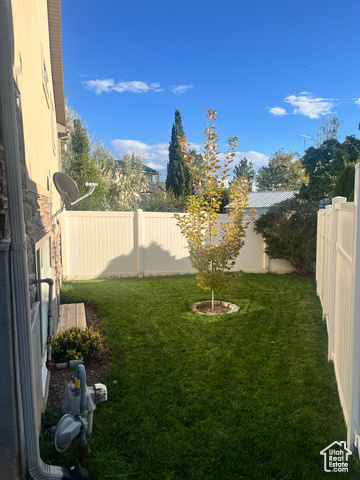 Photo 9 for MLS #2116768 at 1548 E 925 South