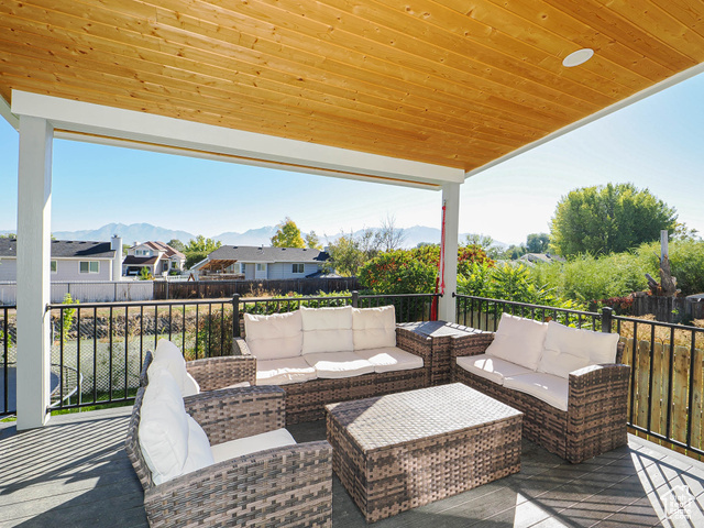 Photo 28 for MLS #2116771 at 8407 Meadow Green Way