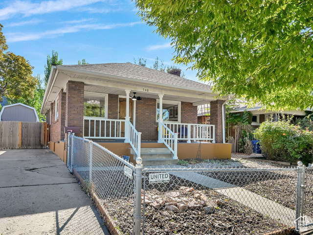 Photo 3 for MLS #2116773 at 540 E Redondo Ave