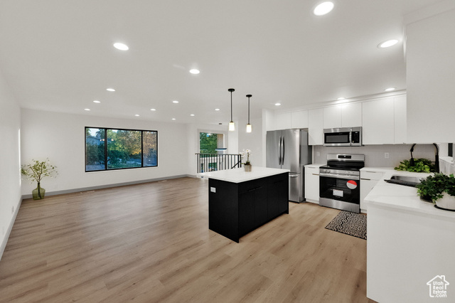 Photo 9 for MLS #2116784 at 1327 E Madrid Way