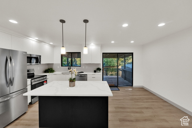 Photo 8 for MLS #2116784 at 1327 E Madrid Way