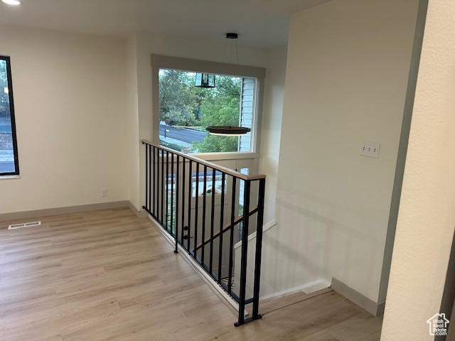 Photo 10 for MLS #2116784 at 1327 E Madrid Way