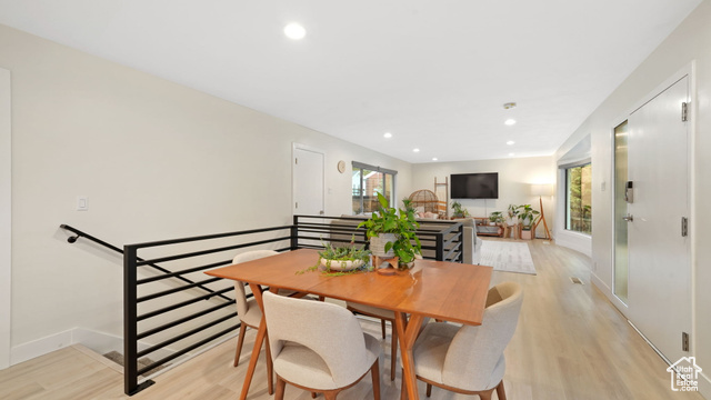 Photo 9 for MLS #2116787 at 2311 E Delia Dr