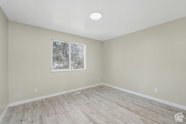 Photo 11 for MLS #2116793 at 282 W Apple St