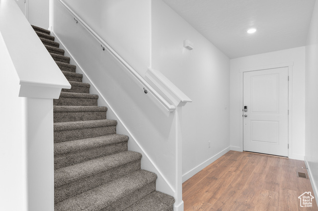 Photo 5 for MLS #2116809 at 331 E Glencoe Dr #1092