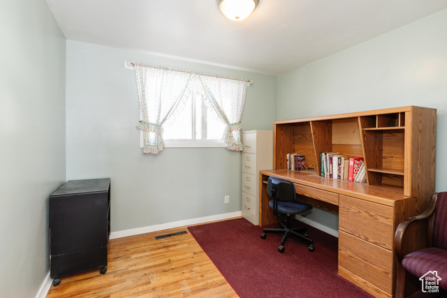 Photo 18 for MLS #2116812 at 556 E 1100 North