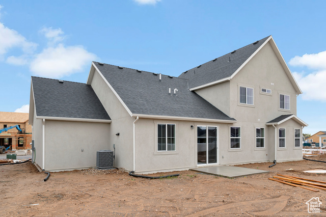 Photo 4 for MLS #2116819 at 1927 S 2425 West