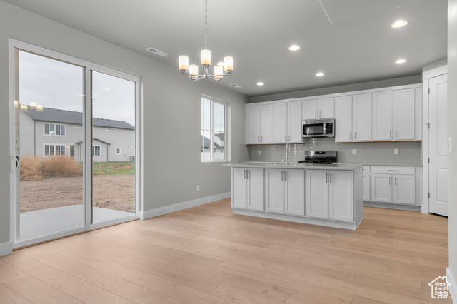 Photo 12 for MLS #2116819 at 1927 S 2425 West