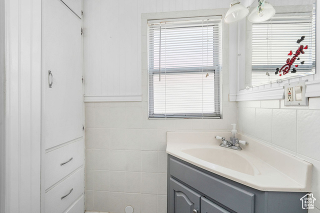 Photo 17 for MLS #2116827 at 955 N Catherine St