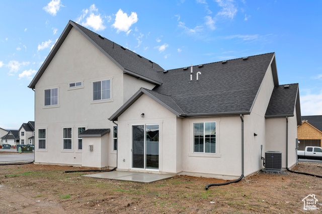 Photo 4 for MLS #2116837 at 1977 S 2425 West