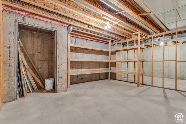Photo 26 for MLS #2116839 at 1847 E Anasazi Dr