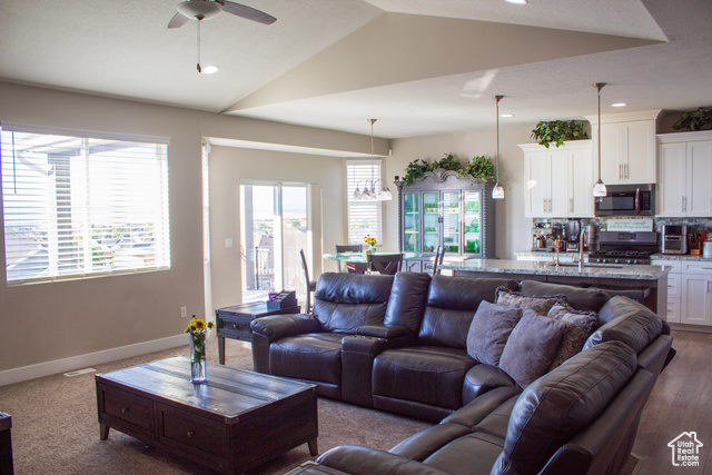 Photo 7 for MLS #2116843 at 2248 E Grenada Ln