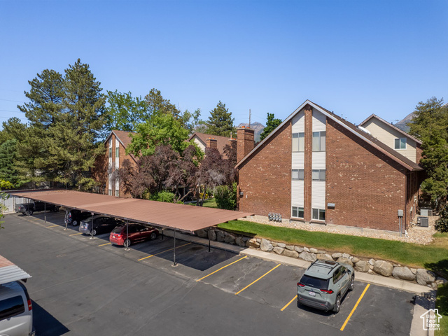 Photo 17 for MLS #2116844 at 1169 E Cottonwood Hills Dr