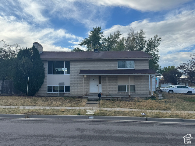 992 E SUNBURN LN, Sandy UT 84094