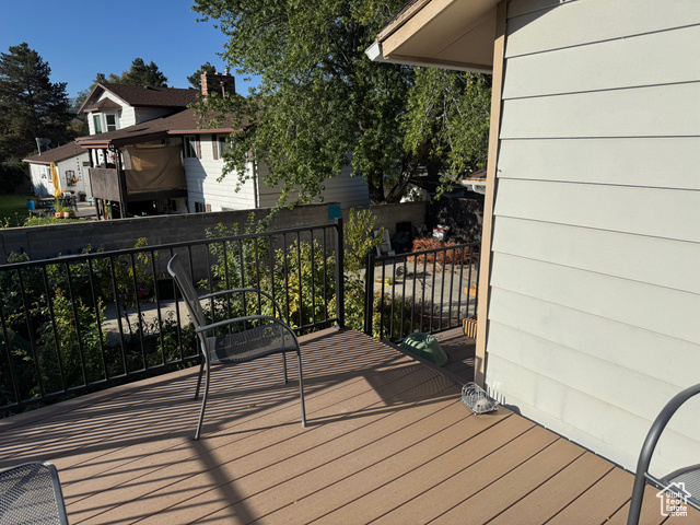 Photo 10 for MLS #2116845 at 992 E Sunburn Ln