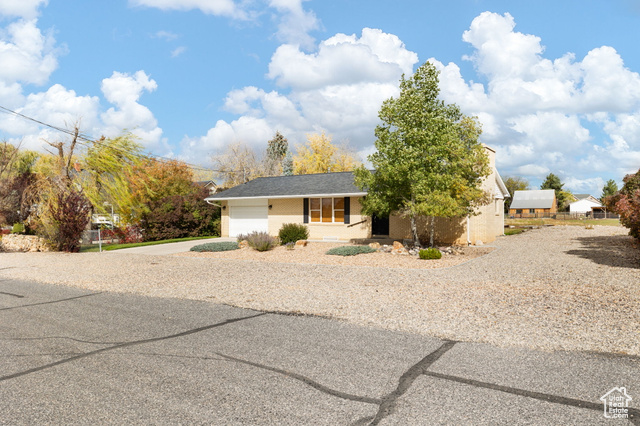 Photo 2 for MLS #2116855 at 156 W 200 North