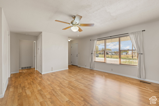 Photo 4 for MLS #2116855 at 156 W 200 North