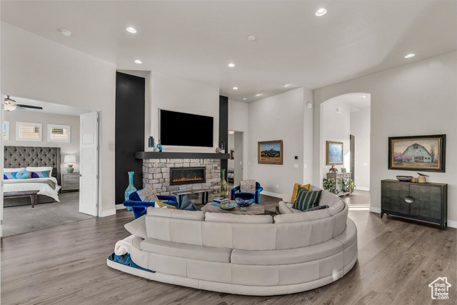 Photo 8 for MLS #2116858 at 2139 W Cougar Rock Cir