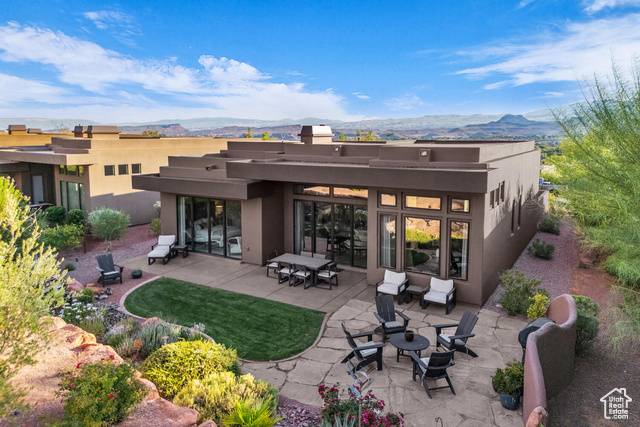 Photo 4 for MLS #2116858 at 2139 W Cougar Rock Cir