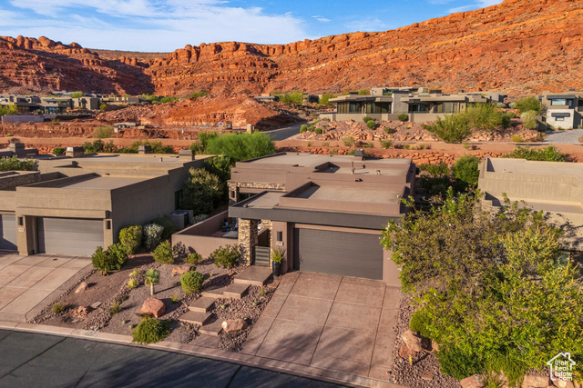 Photo 2 for MLS #2116858 at 2139 W Cougar Rock Cir