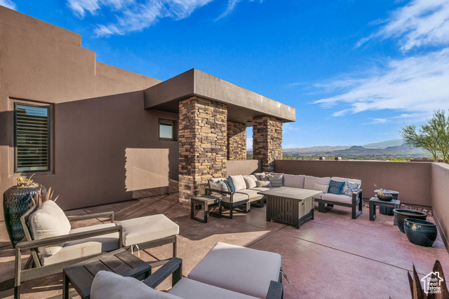 Photo 3 for MLS #2116858 at 2139 W Cougar Rock Cir