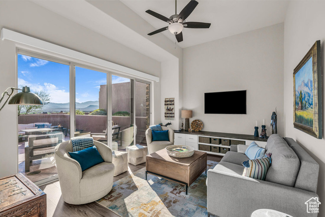 Photo 6 for MLS #2116858 at 2139 W Cougar Rock Cir