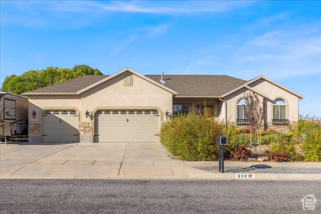 690 W SAGEWOOD CIR, Grantsville UT 84029