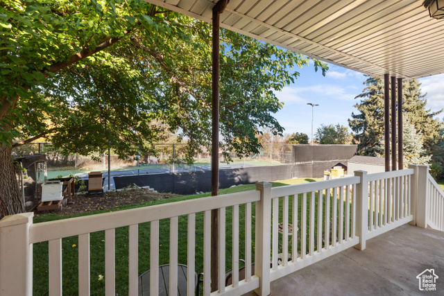 Photo 41 for MLS #2116867 at 914 E Lakeview