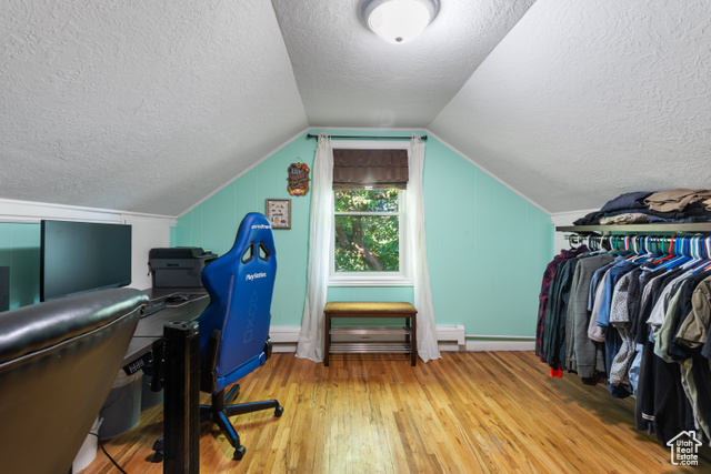 Photo 26 for MLS #2116867 at 914 E Lakeview