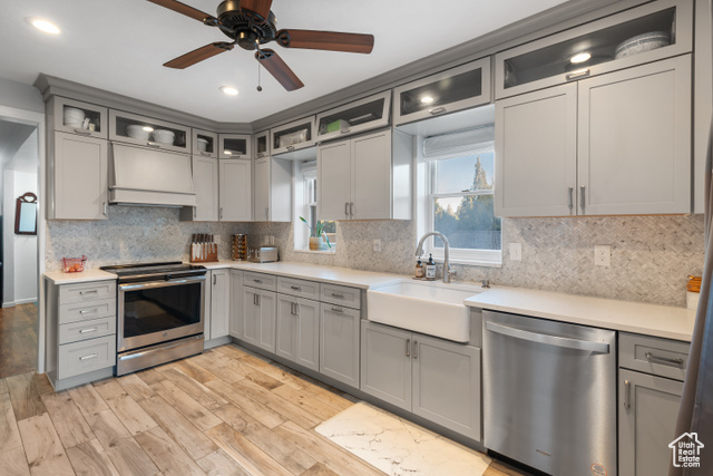 Photo 10 for MLS #2116867 at 914 E Lakeview