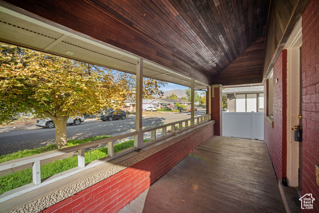 Photo 4 for MLS #2116882 at 432 E Harrison Ave