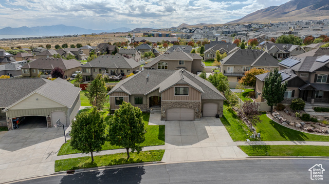Photo 2 for MLS #2116886 at 161 W Sweetbriar Ln