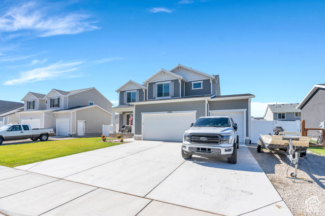 Photo 3 for MLS #2116897 at 1304 S Sagebrush Dr