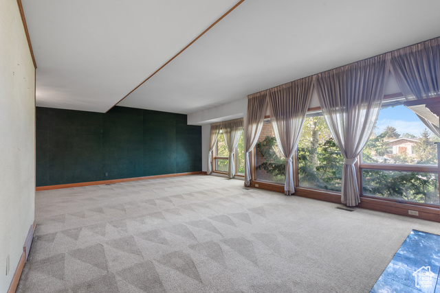 Photo 8 for MLS #2116902 at 465 S Towers Dr