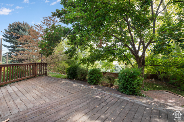 Photo 37 for MLS #2116902 at 465 S Towers Dr