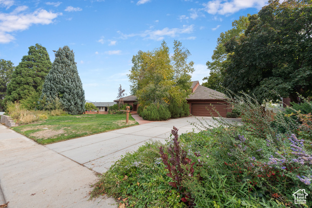 Photo 3 for MLS #2116902 at 465 S Towers Dr
