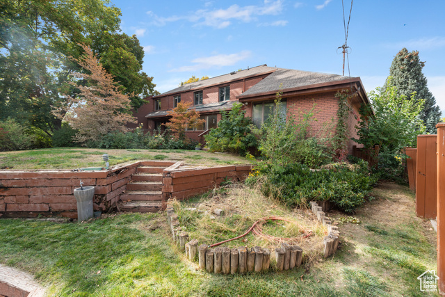 Photo 38 for MLS #2116902 at 465 S Towers Dr
