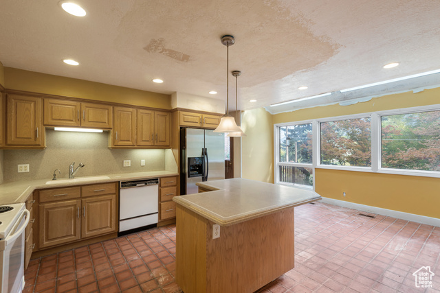 Photo 13 for MLS #2116902 at 465 S Towers Dr