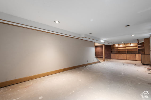 Photo 27 for MLS #2116902 at 465 S Towers Dr