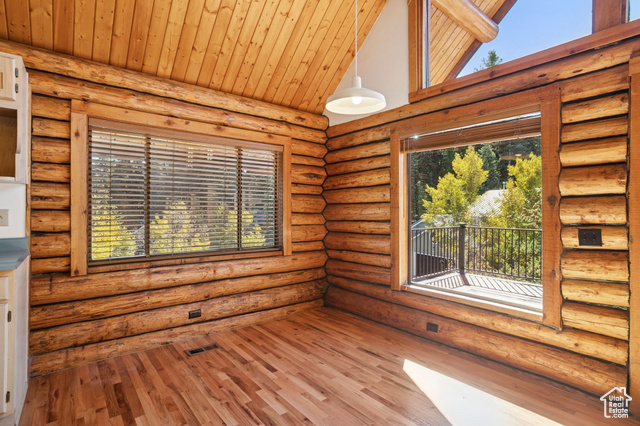 Photo 8 for MLS #2116909 at 540 Aspen Dr