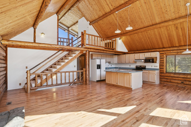 Photo 9 for MLS #2116909 at 540 Aspen Dr