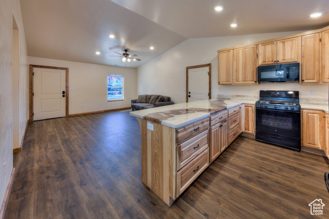 Photo 22 for MLS #2116921 at 2468 E San Jose Rd