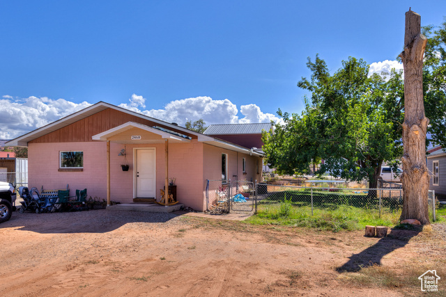 Photo 11 for MLS #2116921 at 2468 E San Jose Rd