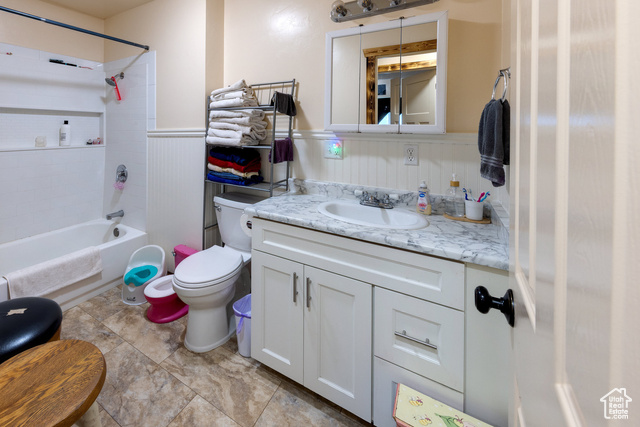 Photo 18 for MLS #2116921 at 2468 E San Jose Rd