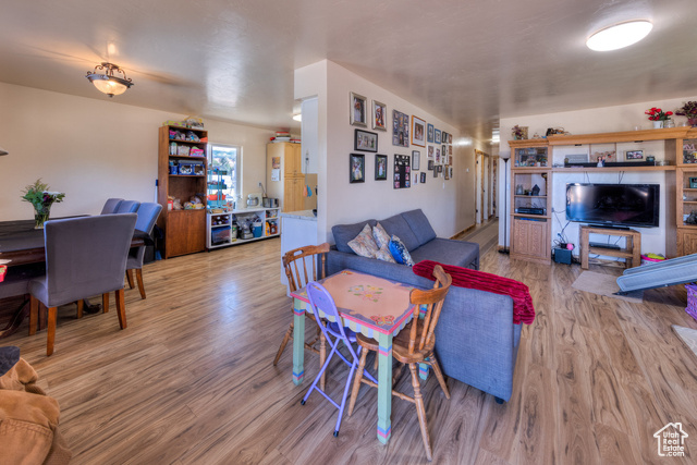 Photo 12 for MLS #2116921 at 2468 E San Jose Rd