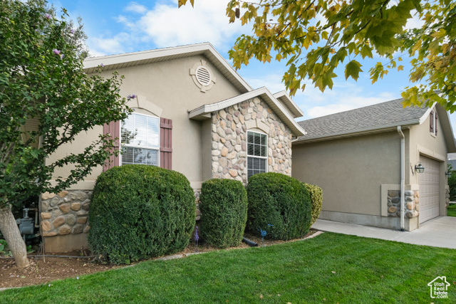 Photo 2 for MLS #2116923 at 1449 S 910 West