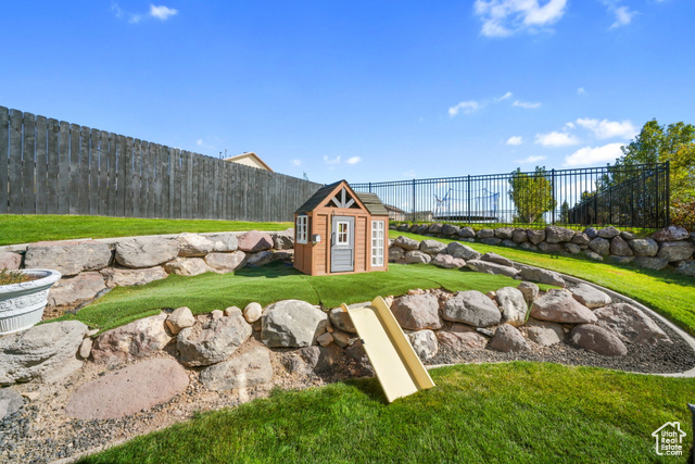 Photo 36 for MLS #2116926 at 2181 W Foxtrail Dr