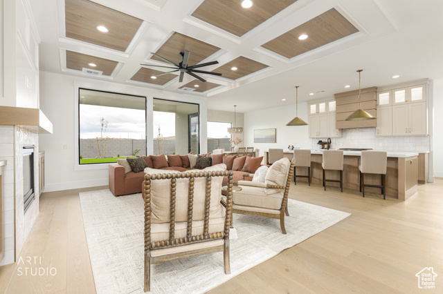 Photo 7 for MLS #2116955 at 2221 S Carabiner Way