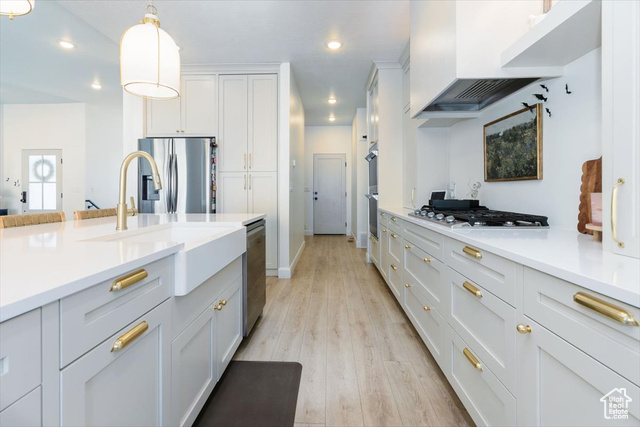 Photo 13 for MLS #2116960 at 128 N Sherwood Dr